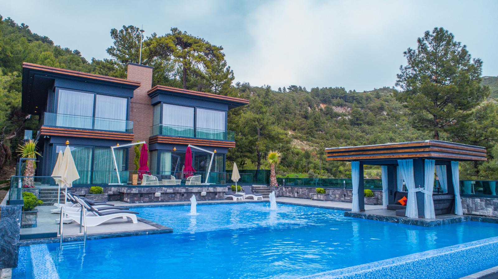 Luxury villa for sale in Antalya